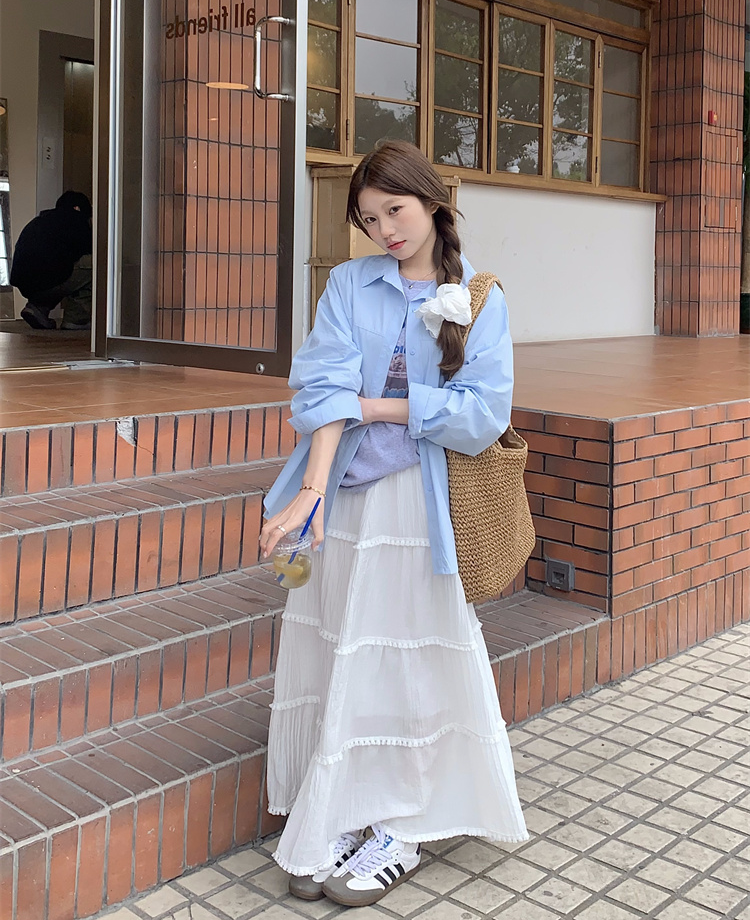 Real shot!  Lazy style casual blue long-sleeved shirt + gentle style lace stitching A-line versatile mid-length skirt