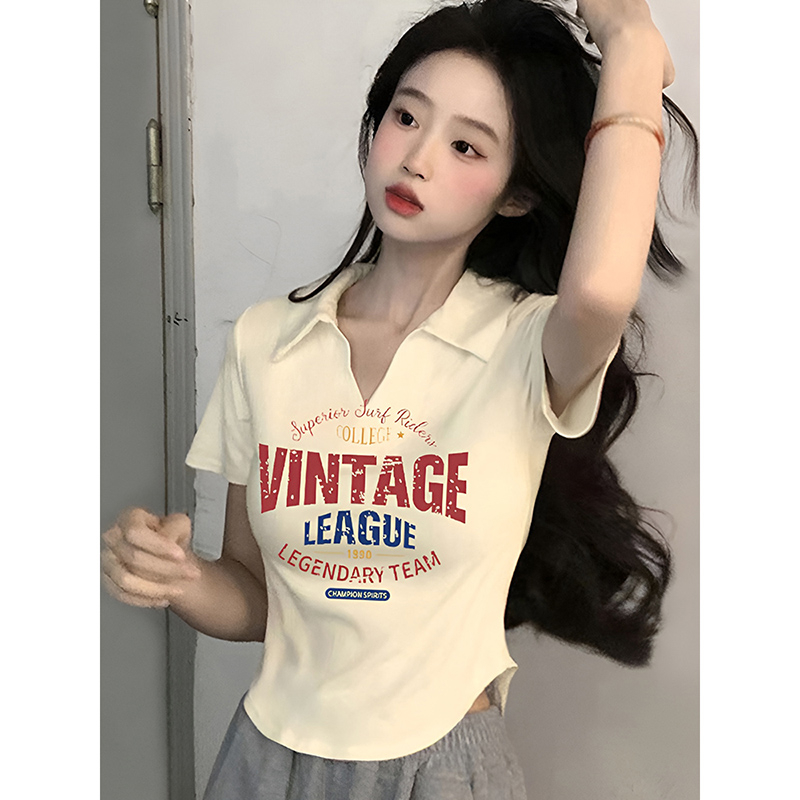 美式復古v領正肩短袖t恤女夏季甜辣收腰弧形下擺短款上衣修身顯瘦