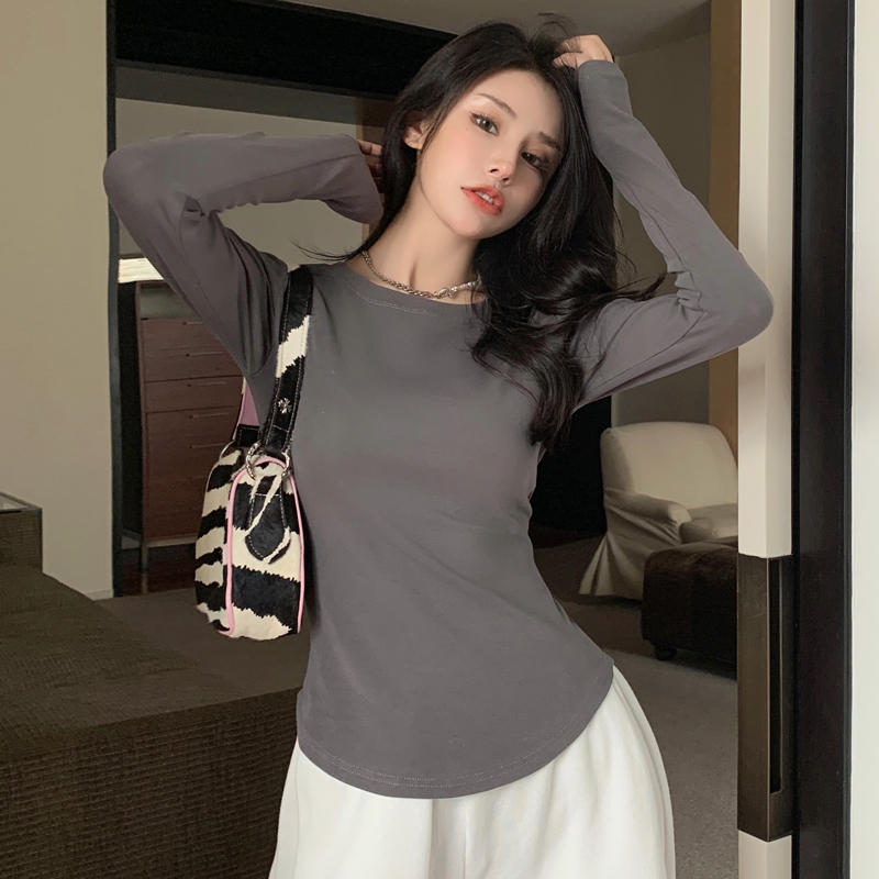 Actual shot of Korean style spring and autumn slim fit, slim and versatile solid color round neck pure cotton long-sleeved T-shirt for women