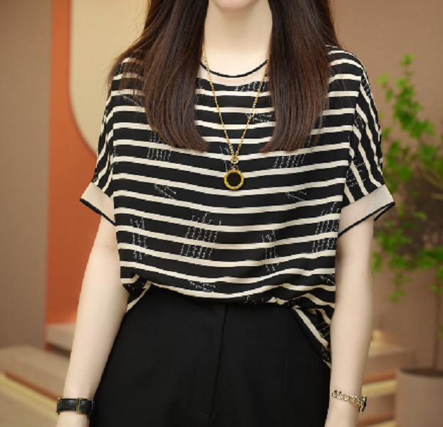 夏季新款桑蠶絲t恤女短袖遮肉外穿小衫高檔中年媽媽真絲印花上衣