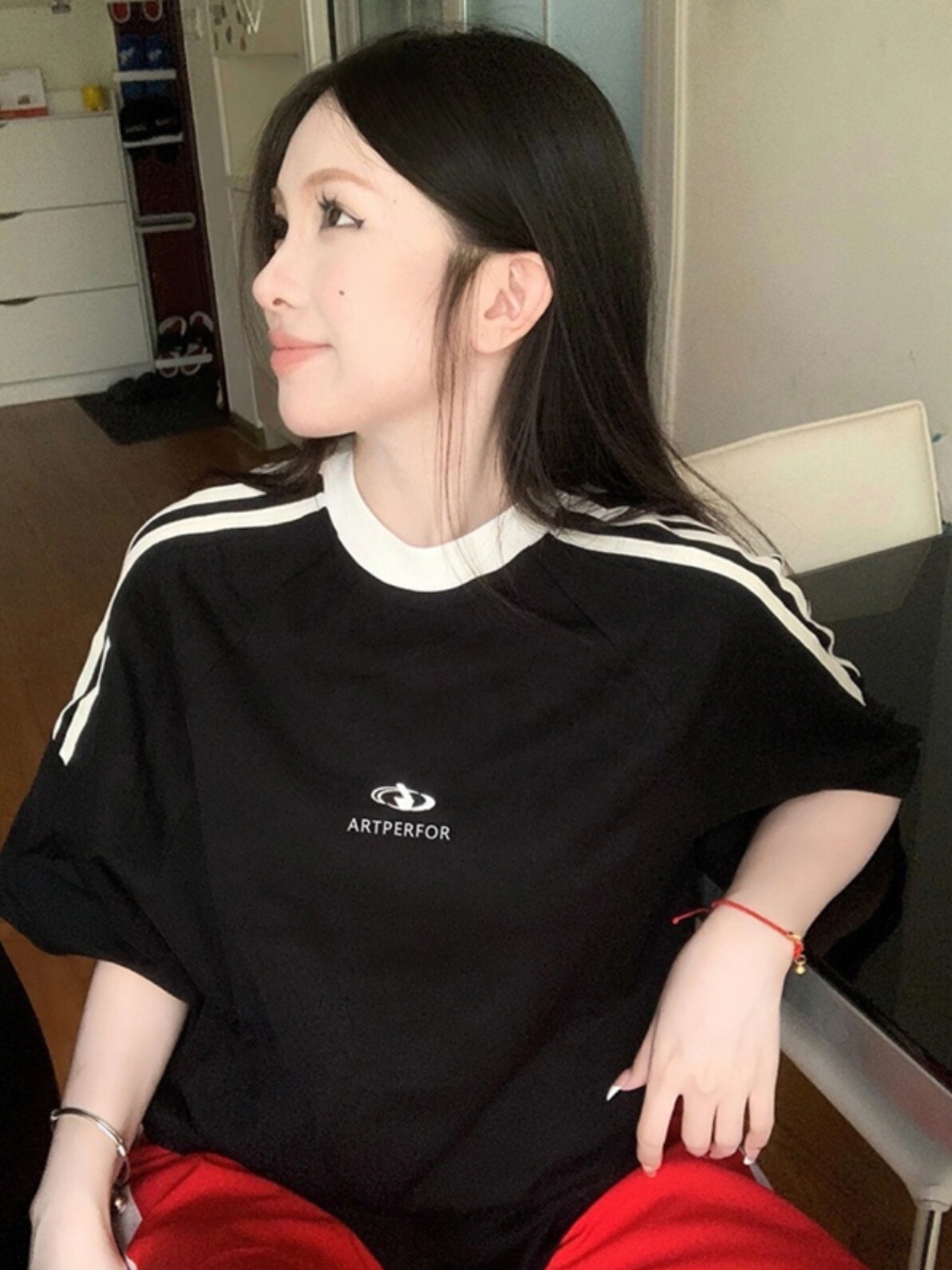 國潮牌酒紅色三條槓短袖T恤女夏季新年時尚上衣