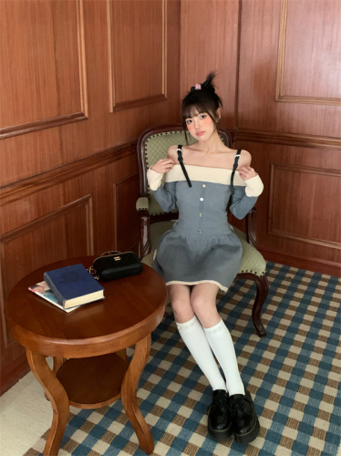 Real shot of one-shoulder long-sleeved knitted suspender dress spring 2024 new style waist A-line skirt small fragrant style