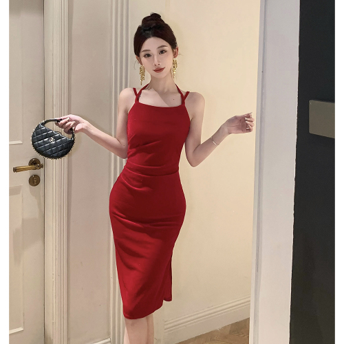 Actual shot of new women's Hong Kong style retro sexy suspender high-end dress
