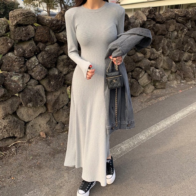 原版  純色圓領收腰長款顯瘦打底連衣裙