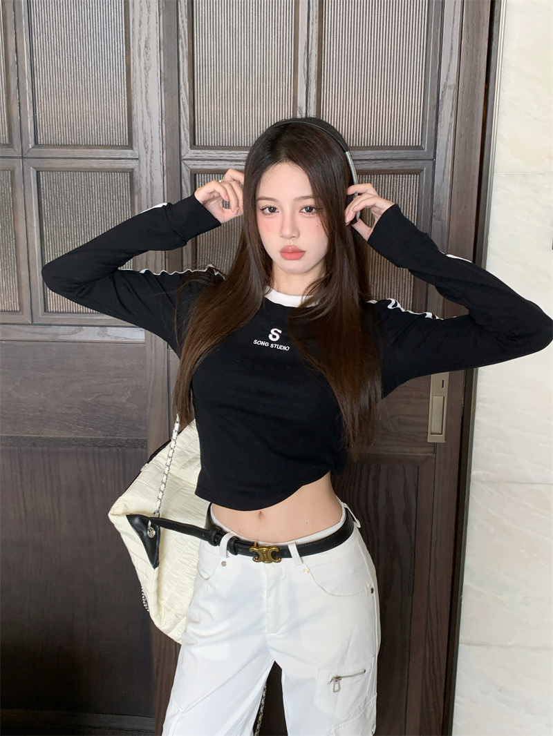Real shot of black hot girl design pure lust style short long-sleeved T-shirt niche bottoming shirt women's slim fit top