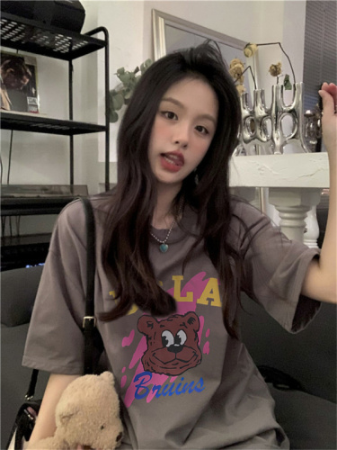 Real shot of sweet and cool girl loose and versatile graffiti bear round neck pullover short-sleeved T-shirt for women
