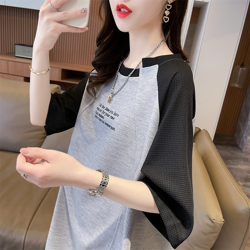 Actual shot of 2024 summer Korean style loose back collar waffle letters embroidered large size short-sleeved T-shirt for women