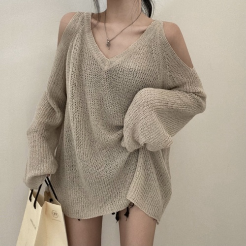 Real shot of large size Korean chic off-shoulder v-neck knitted blouse, lazy, loose, casual, versatile sun protection top for women