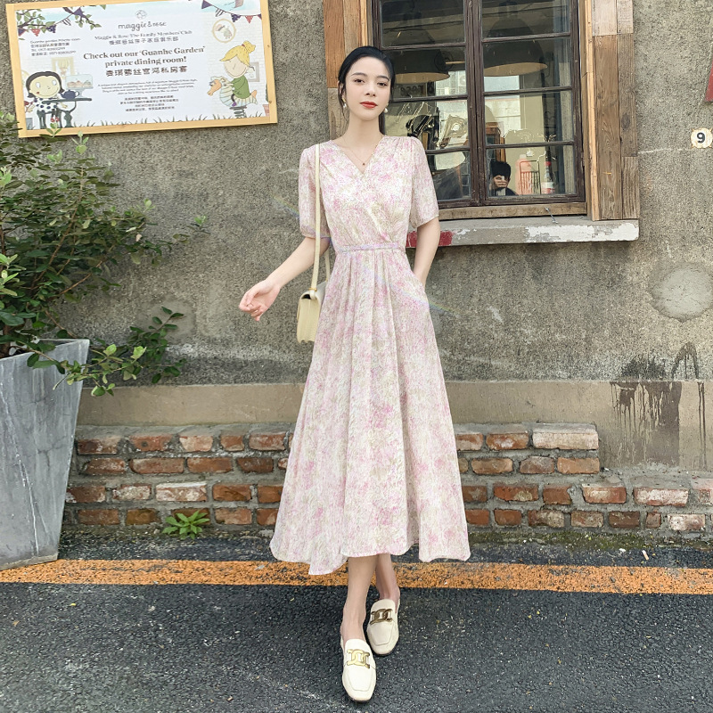 性感歐美風休閒連衣裙碎花韓版辣妹女士中長款方領開叉泡泡小姐姐