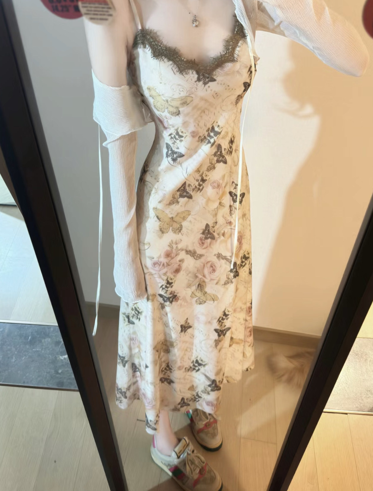 實拍長款V領花卉印花蕾絲修身氣質吊帶連衣裙女秋冬新款顯瘦裙子