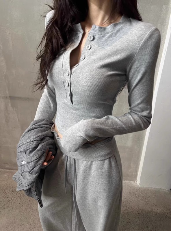 辣妹黑色v領長袖內搭打底衫女春秋季新款正肩t恤修身緊身短款上衣