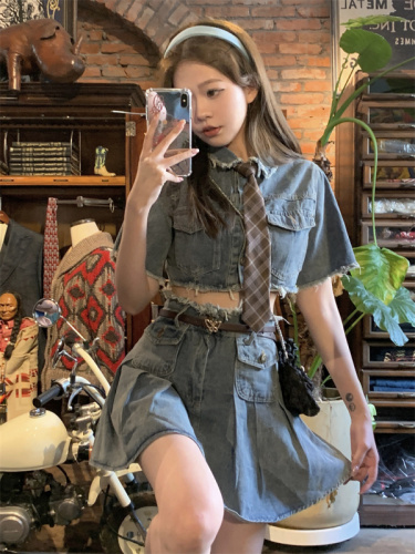 Real shot of hot girl style denim suit for women 2024 new style vest and denim skirt two-piece set
