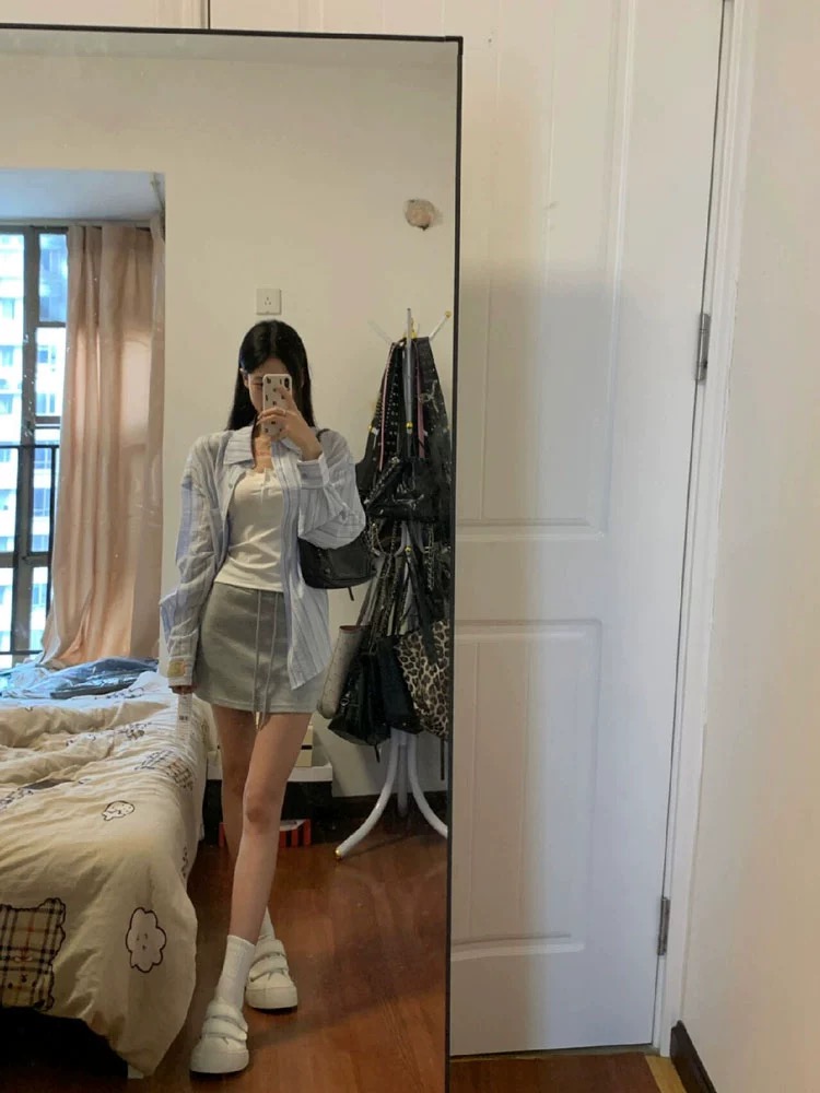 藍色條紋襯衫女潮春2024新款薄款外套防曬襯衣設計感小眾長袖上衣