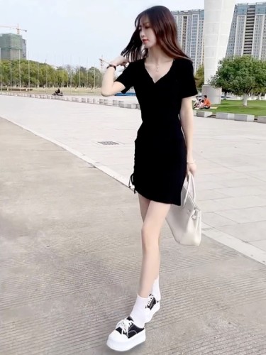 New style women's V-neck slim sexy hip-hugging dress, waist slimming and temperament, small summer short skirt