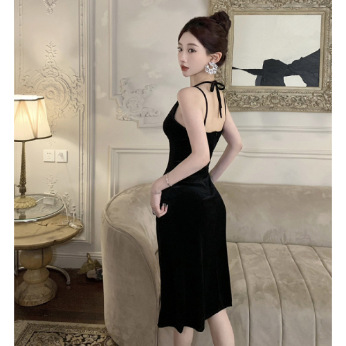 Real shot of new women's style French retro suspender pleated slimming mid-length dress
