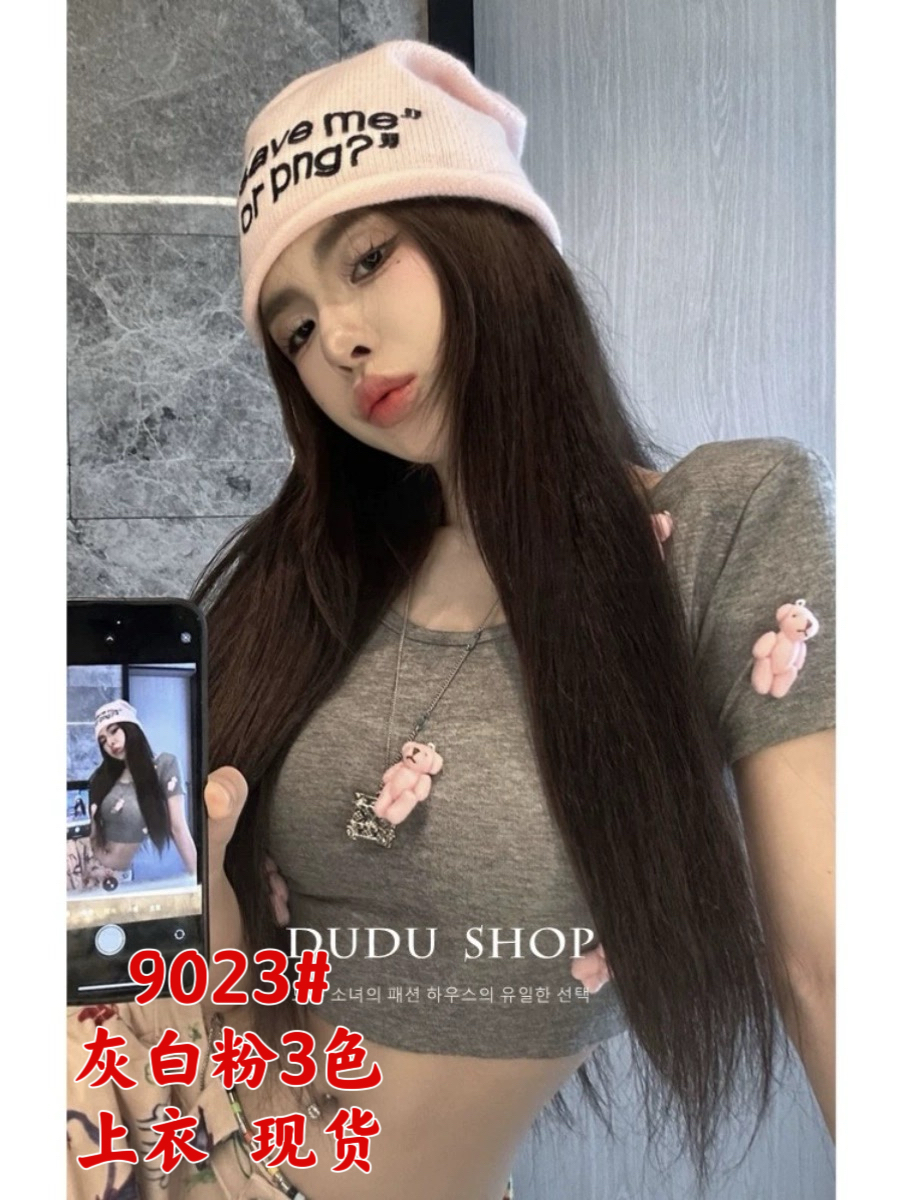 灰色公仔掛件短袖T恤女2024春季甜辣熱辣美式別致絕美小上衣短款