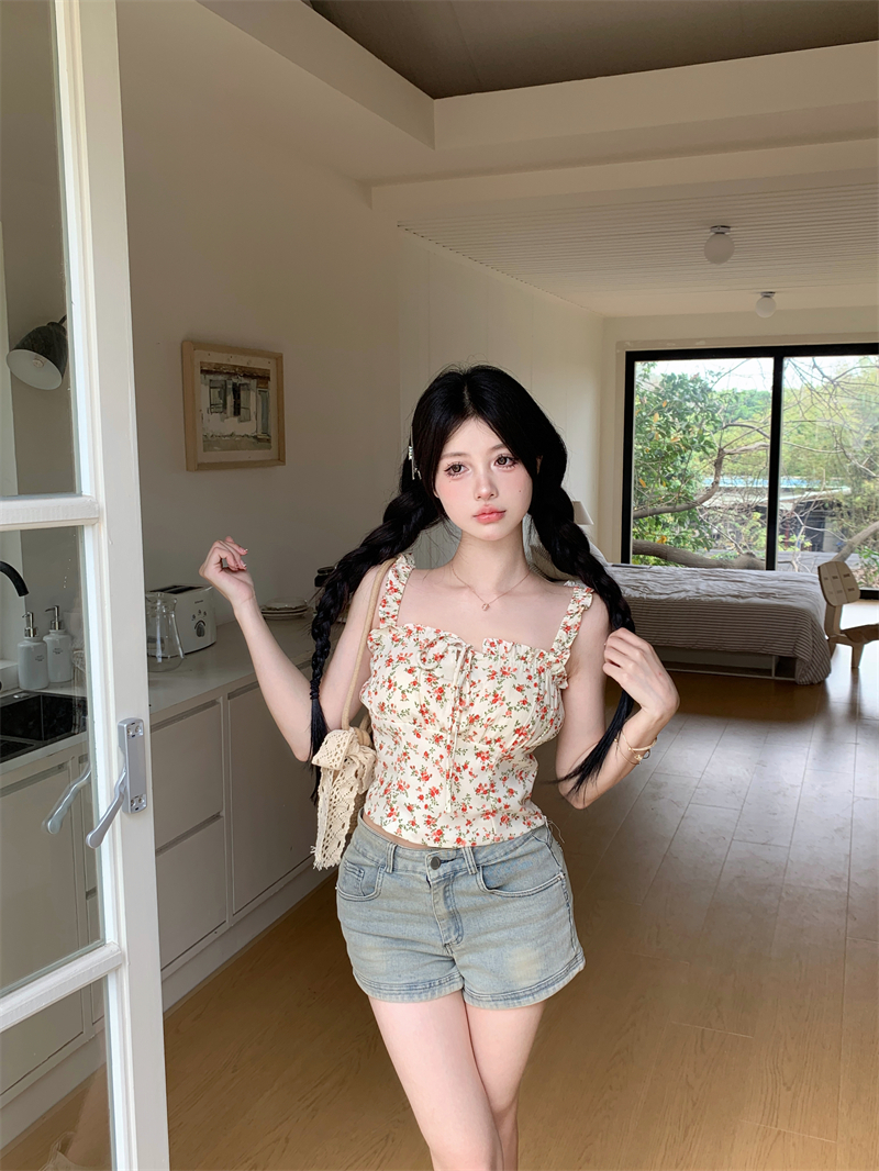 Real shot ~ French retro style floral new camisole niche short backless top