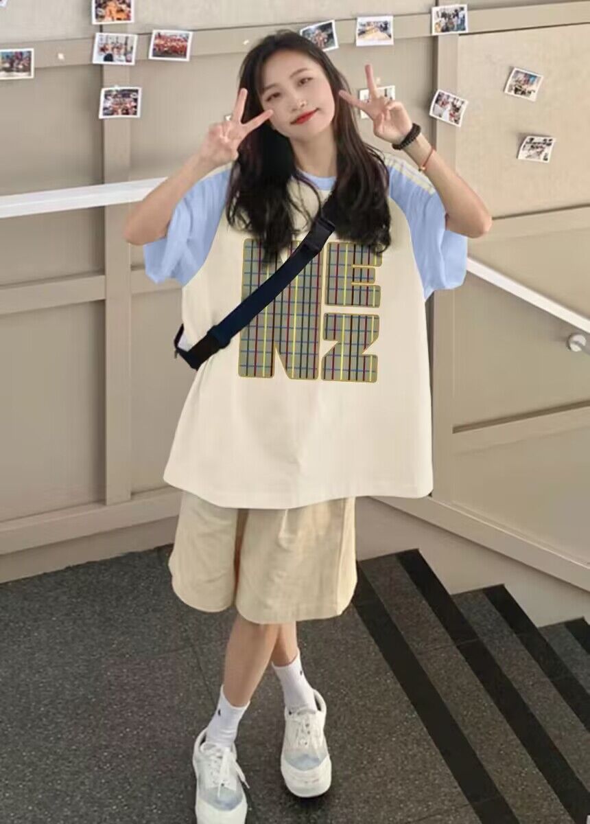 純棉200克21支精梳精密前 印花拼色三條槓落肩短袖t恤女