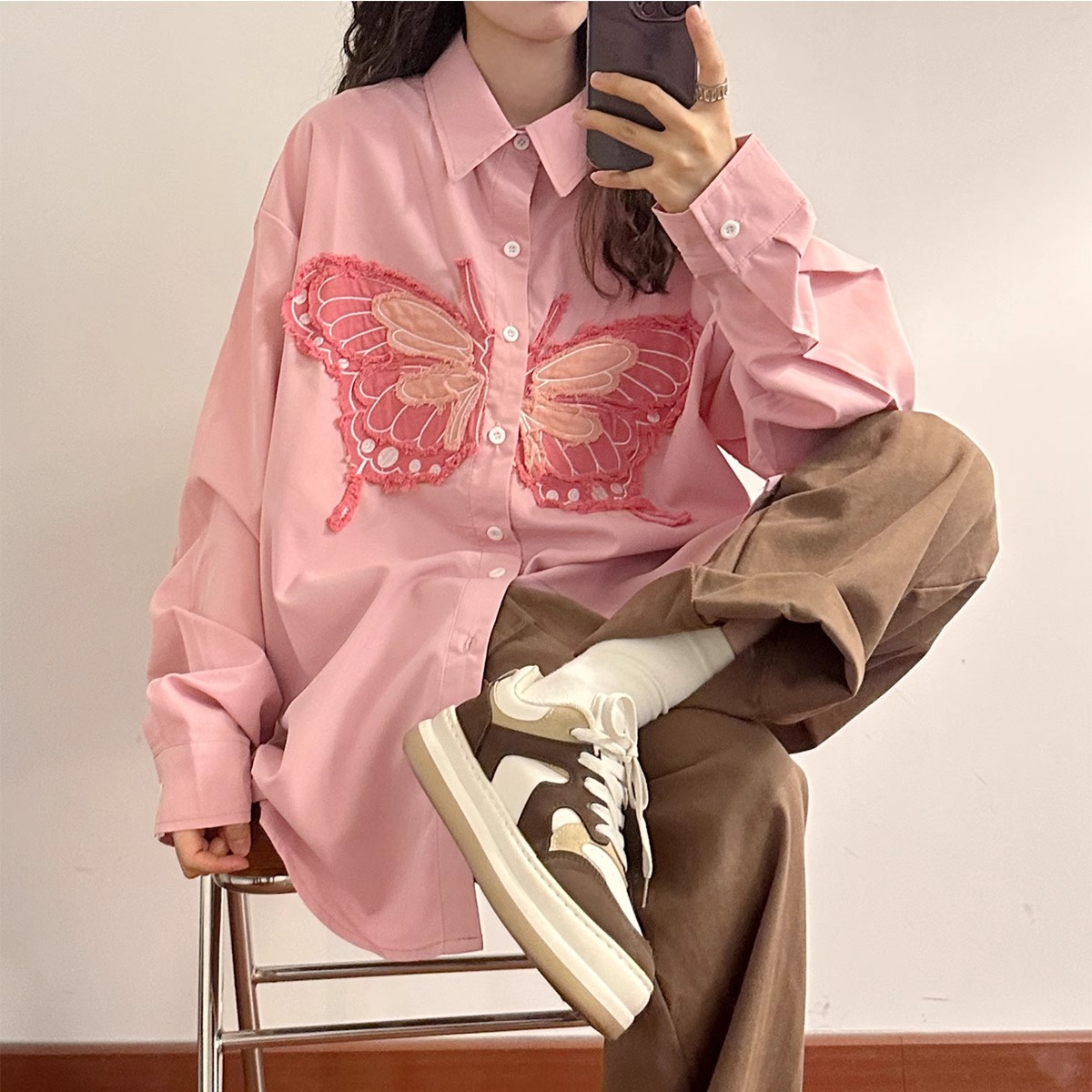 原版復刻美式寬鬆小眾設計感蝴蝶貼布繡粉色長袖襯衫女外套