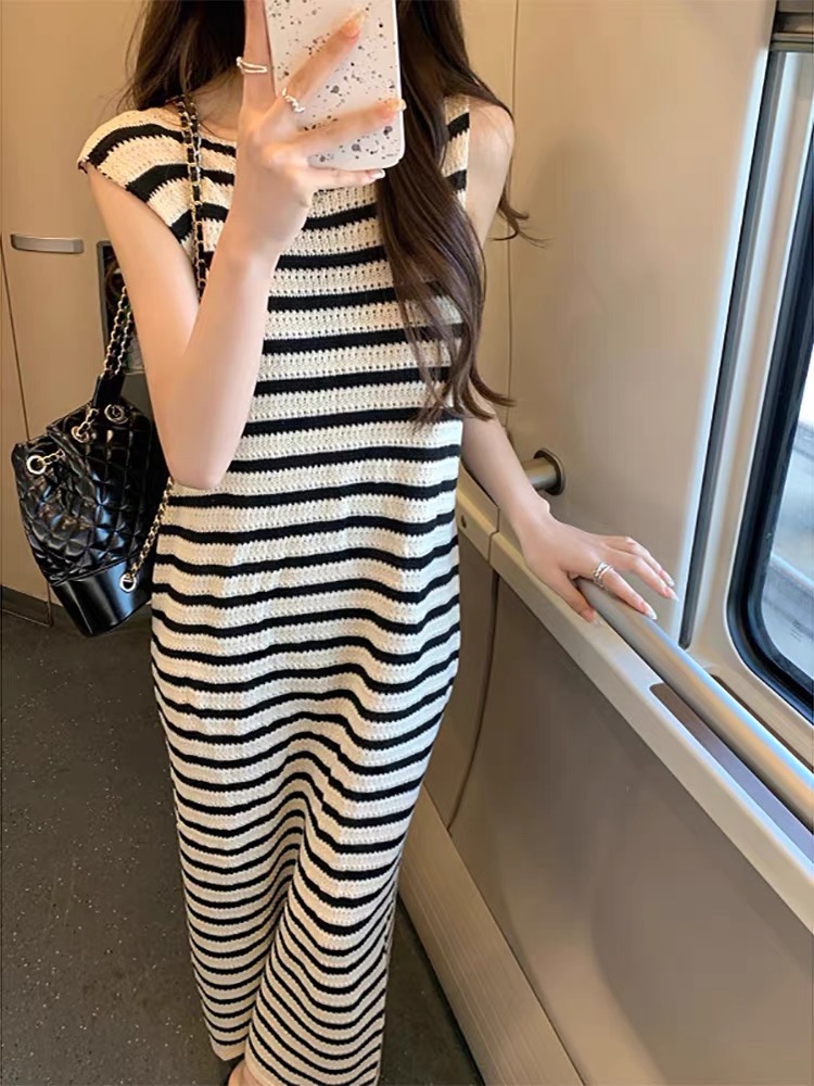 法式條紋針織吊帶背心連衣裙女夏季泰國波西米亞海邊度假沙灘長裙