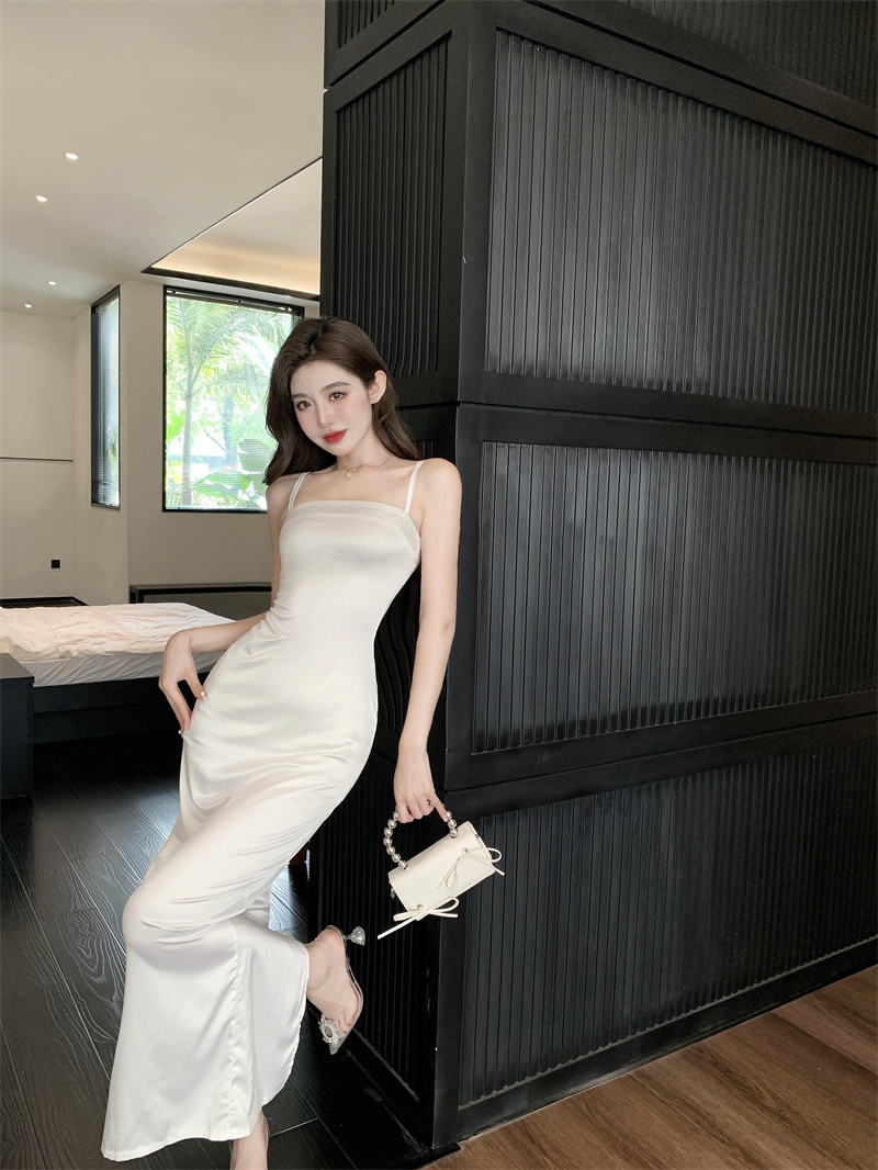 Real shot~French satin suspender dress for women, pure desire, sleeveless, high-end, sexy, slit mid-length skirt