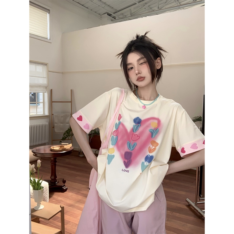 甜美愛心印花短袖暈染花朵T恤女裝夏季寬鬆減齡圓領套頭寬鬆型
