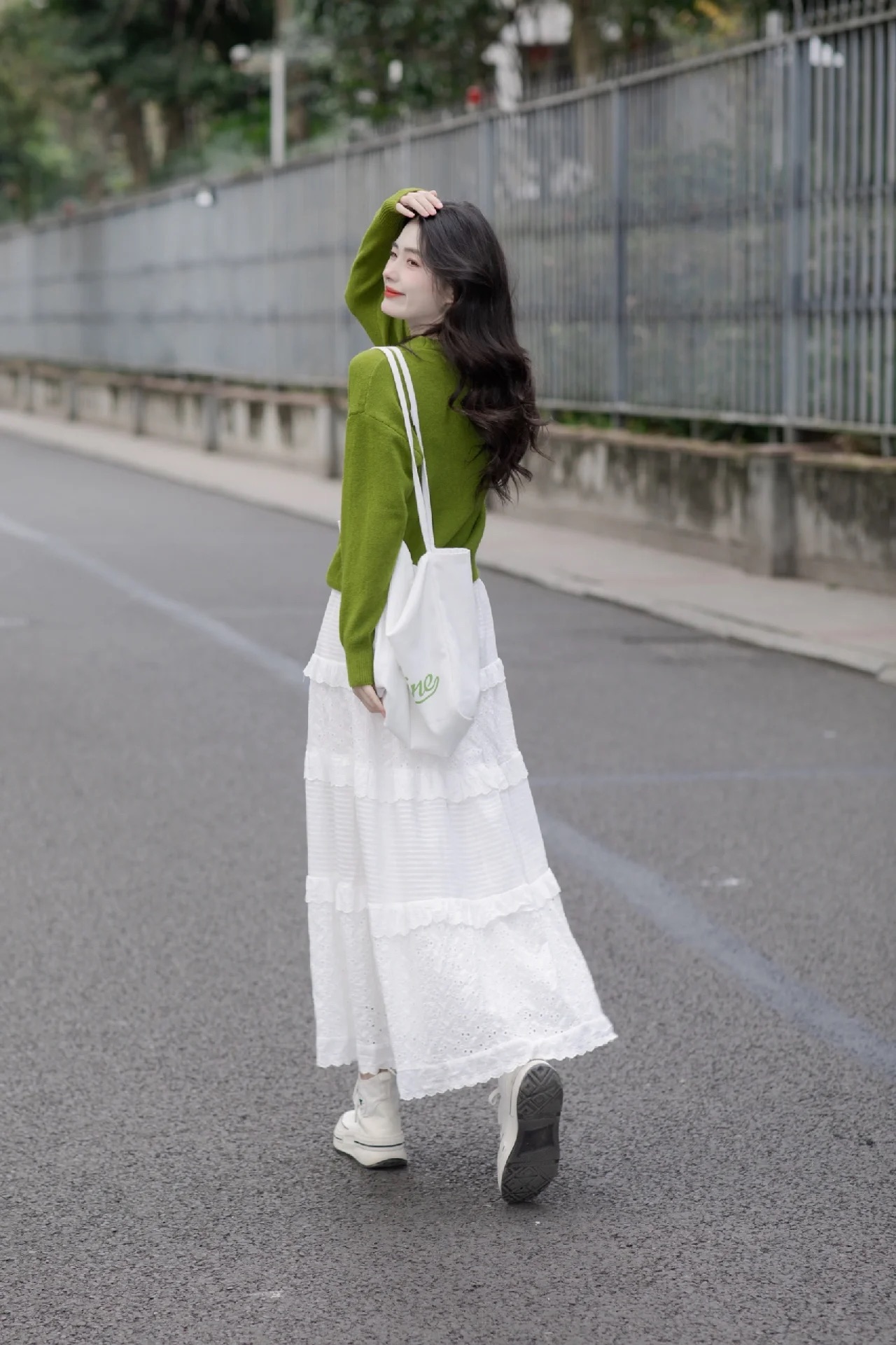 氣質女裝抹茶綠色小香風開衫蛋糕裙春季新款溫柔系炸街奶乖套裝裙