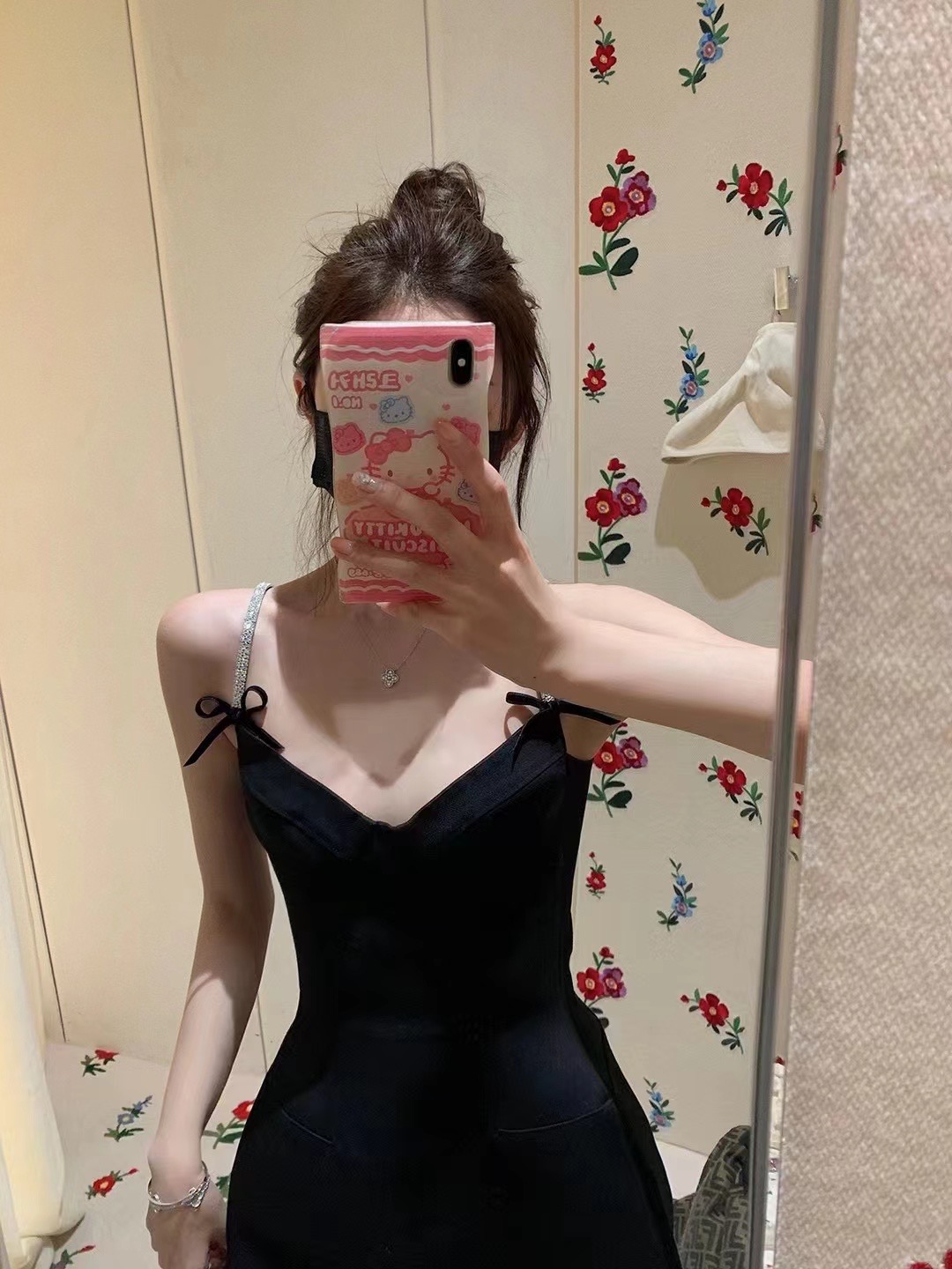 赫本風小黑裙鑽鏈吊帶蝴蝶結連衣裙修身顯瘦生日小禮服高端晚禮服