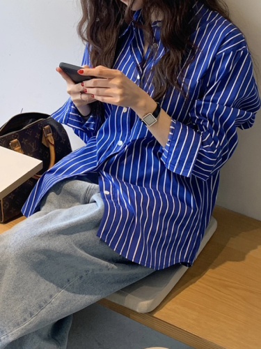 INS Korea Dongdaemun!  Design niche striped contrasting retro lapel long-sleeved shirt women's spring shirt