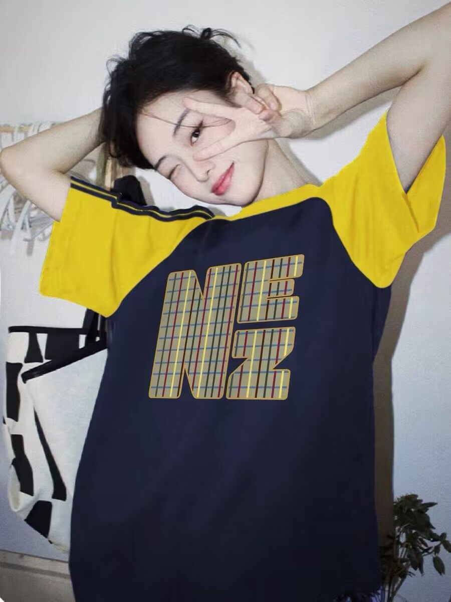 純棉200克21支精梳精密前 印花拼色三條槓落肩短袖t恤女