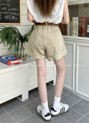 Actual shot of new loose casual large trousers with wide legs and curled edges A-line high waist denim shorts for women