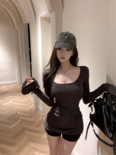 Real shot~ Bell sleeve sexy bottoming shirt for women, slim fit inner top