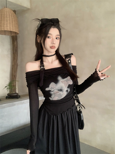 Real shot of pure milky sweet temperament skirt Korean style spring style French niche design halter neck two-piece dress