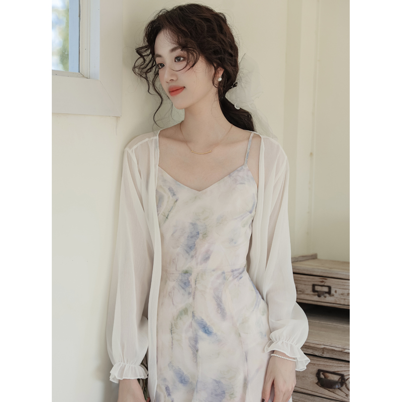 It’s just that the coat is no less than 49. Actual shot of 2024 early spring gentle short cardigan and light coat shawl