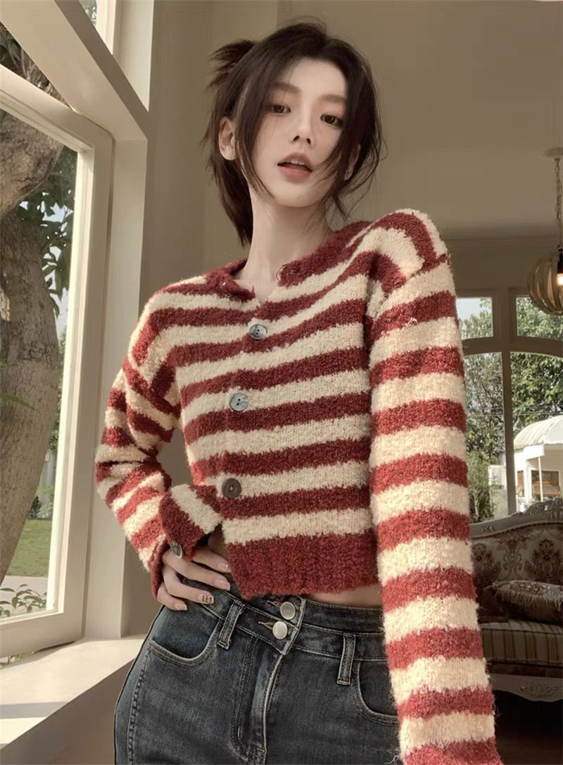 Striped sweater women's autumn and winter 2024 new soft waxy circle yarn niche design short cardigan top