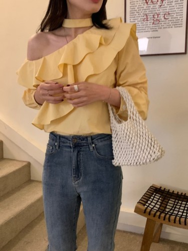 Real shot of early spring new Korean style French style design halterneck off-shoulder ruffled long-sleeved top shirt