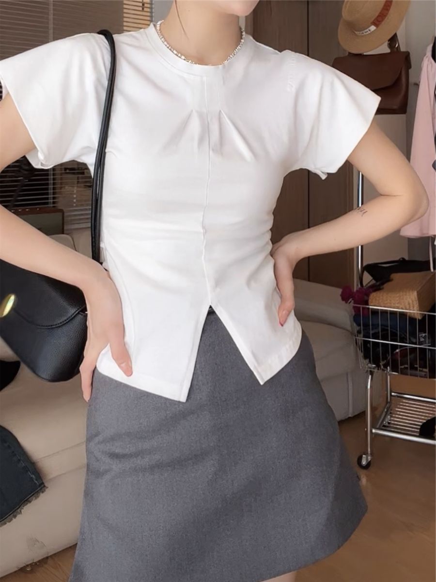 已出貨 純色t恤女夏季新款小眾設計感收腰修身顯瘦褶皺體恤上衣