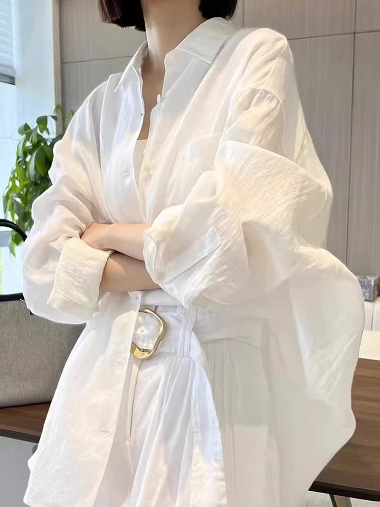 2024今年流行亞麻長袖防曬襯衫女秋季薄款寬鬆休閒通勤上衣