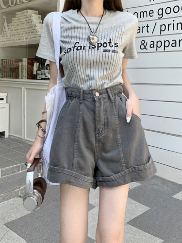 Actual shot of new loose casual large trousers with wide legs and curled edges A-line high waist denim shorts for women