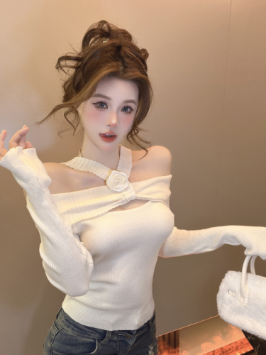 Actual shot ~ Spring and summer new style mage gentle three-dimensional flower one-shoulder halter neck slimming bottoming top