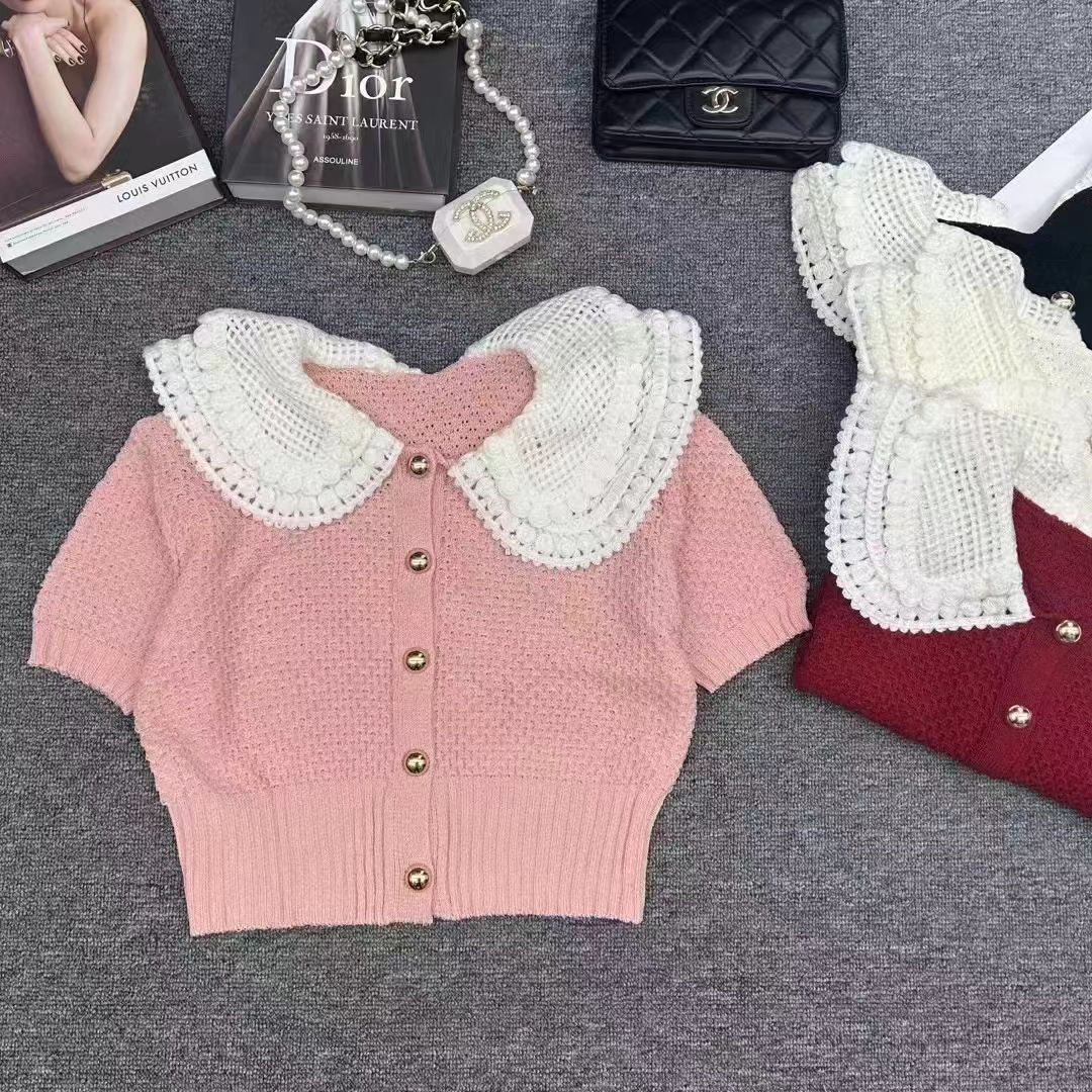 2024 Early Spring Lace French Fragrance Round Neck Cardigan Spliced ​​Jacket Beaded Knitted Sweater for Age-Reduced Women