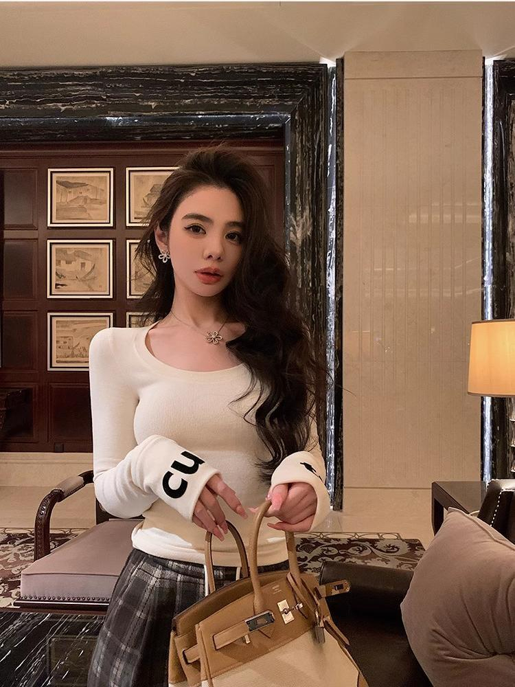 已出貨 韓系辣妹u領長袖體恤女韓版春季新款修身內搭顯瘦上衣