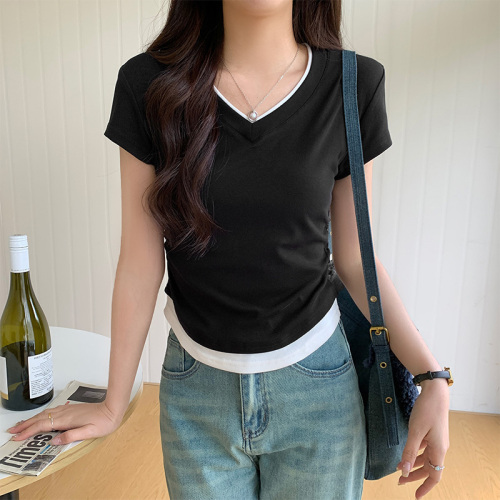 Real shot of threaded v-neck short-sleeved T-shirt for women in spring and summer solid color slim fit stretch fake two-piece short top