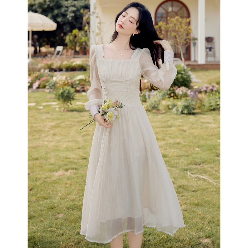 No less than 119 real shot 2024 spring French style niche temperament square collar mid-length dress