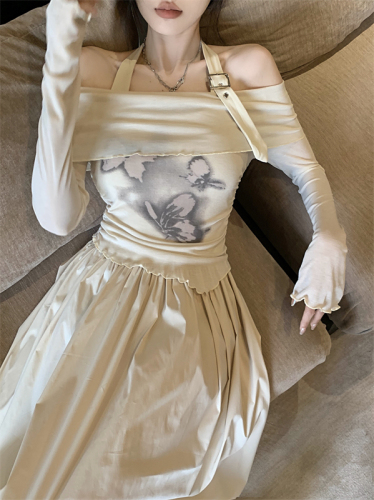 Real shot of pure milky sweet temperament skirt Korean style spring style French niche design halter neck two-piece dress