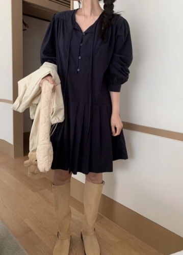 chic Korean style early spring pleated loose and slim dress