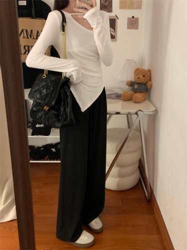 Actual shot of spring and summer irregular crossover V-neck long-sleeved top + versatile wide-leg pants and drapey casual pants