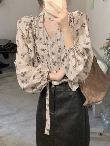 Real shot!  Spring French light mature style versatile v-neck shirt single-breasted ruffled lace-up printed top