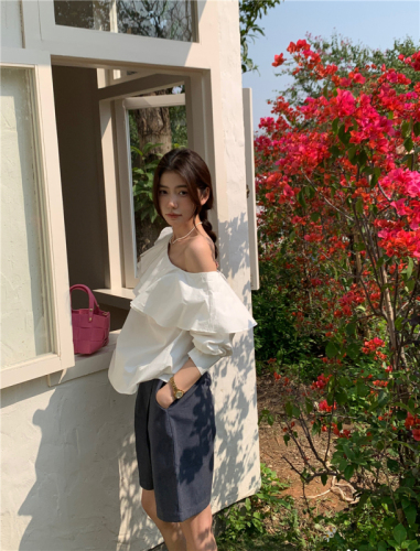 Actual shot French sloping shoulder double layer ruffle top versatile shirt