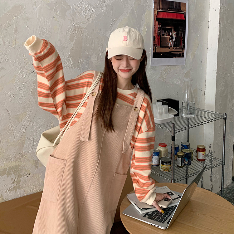 Actual shot of early spring Korean chic ghost horse girl suspender skirt + striped sweatshirt